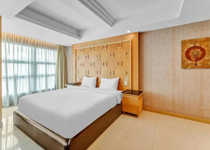 Nbs Hotel 3*